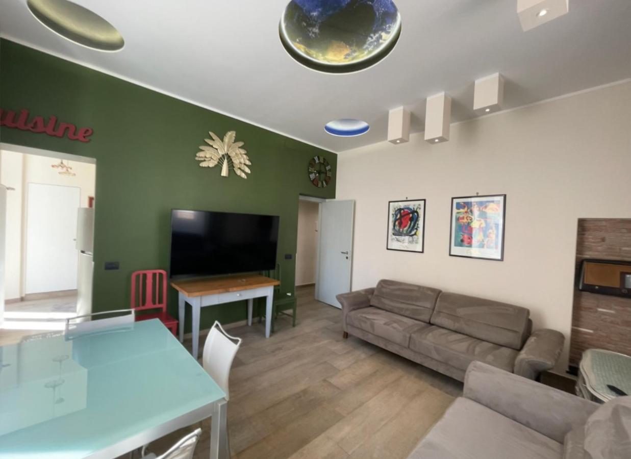 Centro & Mare II Apartment Savona Luaran gambar